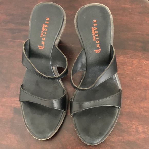 Kenneth Cole Reaction heels - Picture 5 of 7